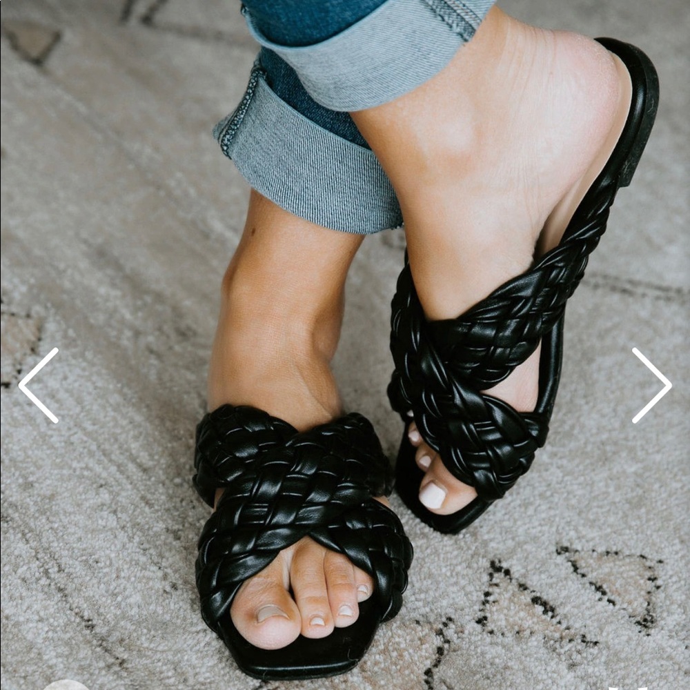 Chrissi Braided Sandal-size 7